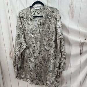 Calvin Klein Black and White Blouse